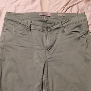 Gently used ankle skinny jeans